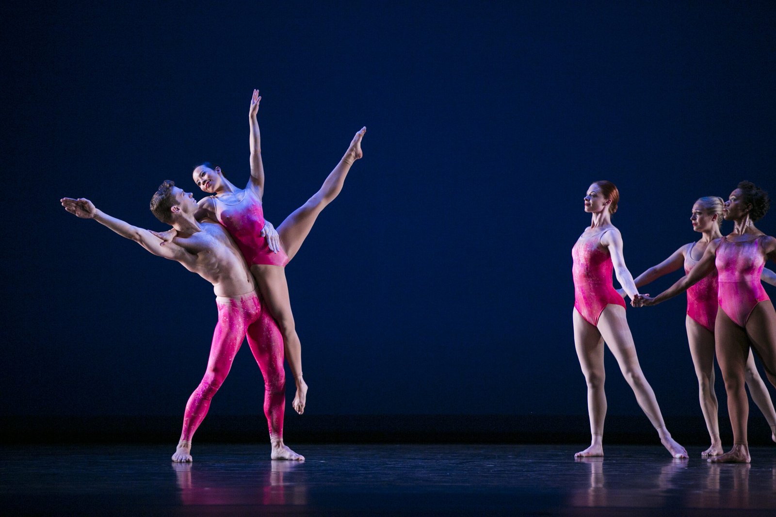 Paul Taylor Dance Company dancers in Mercuric Tidings